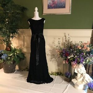 Formal retro vintage style long Black lace dress